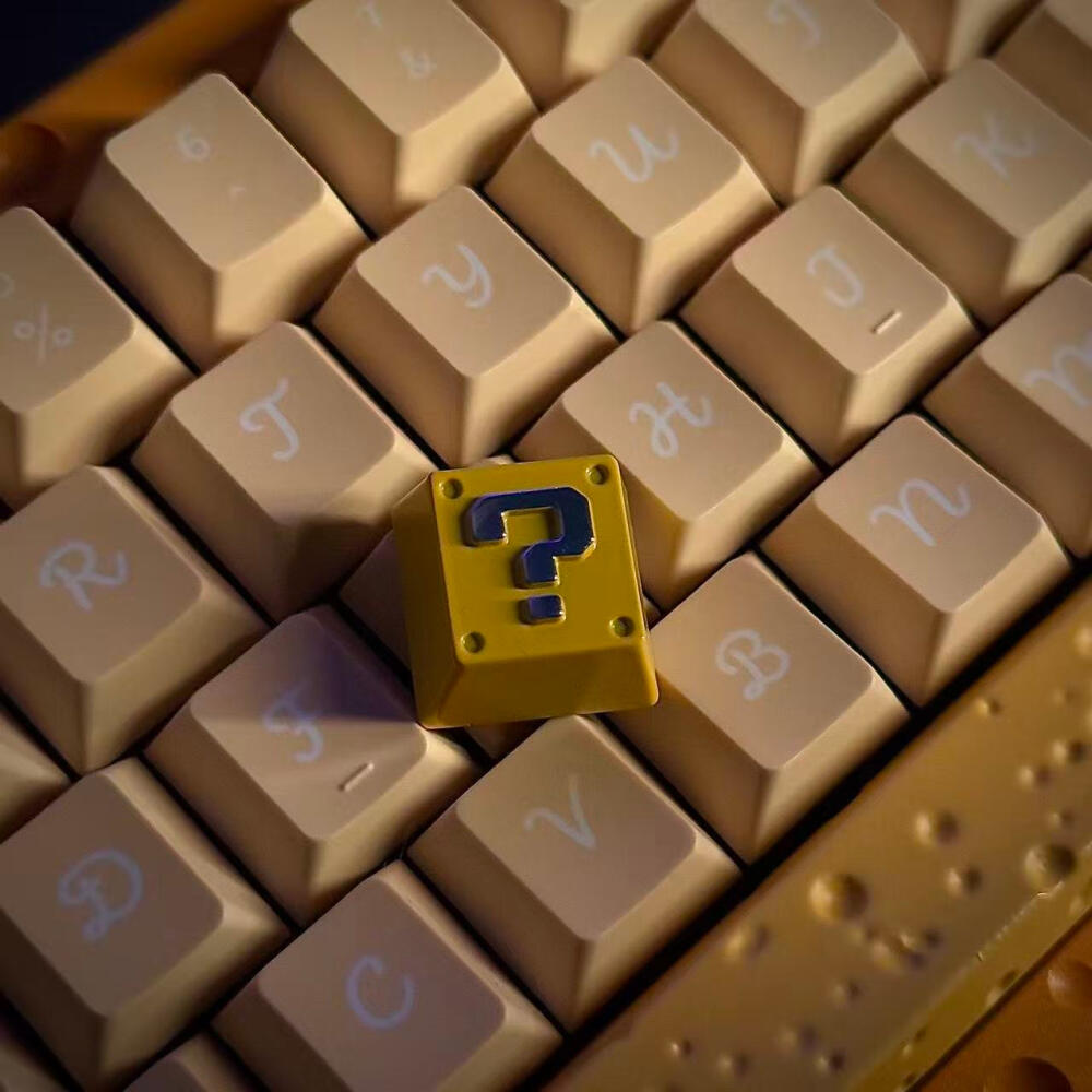 レトロ8ビットピクセルクエスチョンブロックメタルキーキャップ - Gaming Keyboard Nearby のレビューと価格